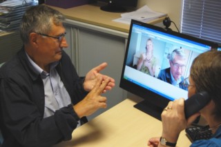 SignTranslate On-Line Sign Language Interpreting